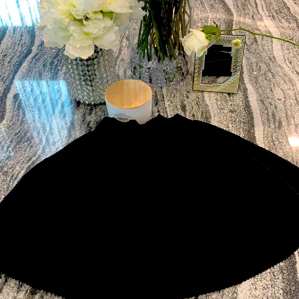 Women’s Active U.S.A.  Black A line skirt sz Large